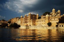The alluring City Palace The alluring City Palace