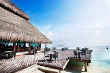Open Air Restaurant at the Adaaran Club Rannalhi Open Air Restaurant at the Adaaran Club Rannalhi