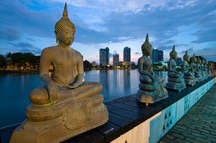 Buddha Statue in Colombo Buddha Statue in Colombo