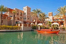 Souks in Madinat Jumeirah Souks in Madinat Jumeirah