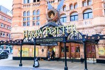 Front of The Harry Potter Shop in London Front of The Harry Potter Shop in London