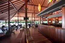 Beach side Bar at the Adaaran Select Meedhupparu Beach side Bar at the Adaaran Select Meedhupparu