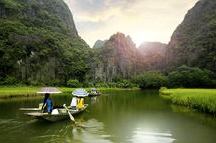 Tourist boat most popular place in Vietnam Tourist boat most popular place in Vietnam