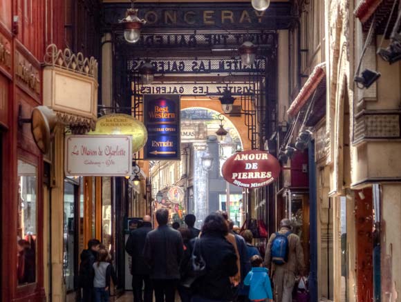 The Most Stylish Shopping Areas in Paris